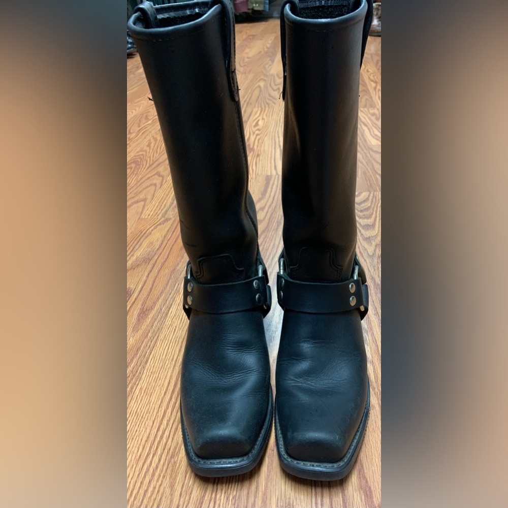 Women’s boots